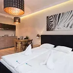 Aura Old Town شقة غدانسك