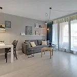 Aura Old Town Apartment *