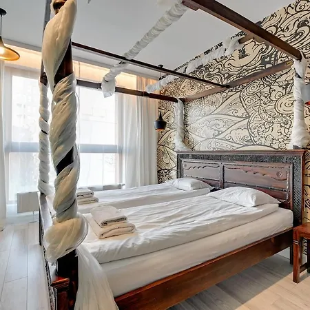 Aura Old Town Apartment