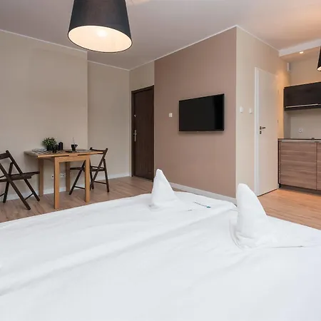 Aura Old Town Apartman *